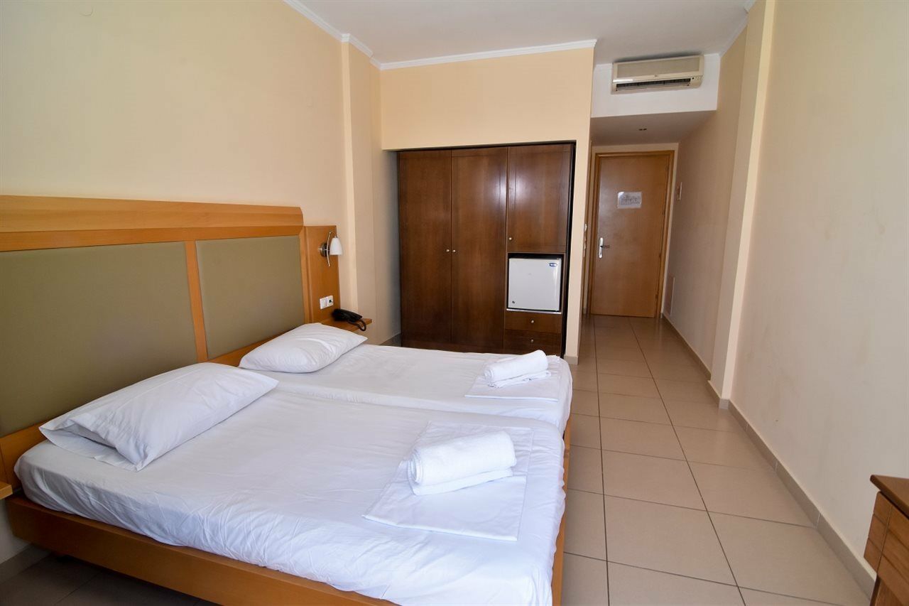 Hermes Hotel Kéfalos Esterno foto